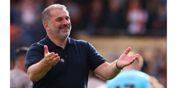 Os dois treinadores mais destacados na temporada 2023-24 Os dois treinadores mais destacados na temporada 2023-24